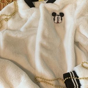 🧟‍♀️Disney Mickey Faux fur coat🧟‍♀️